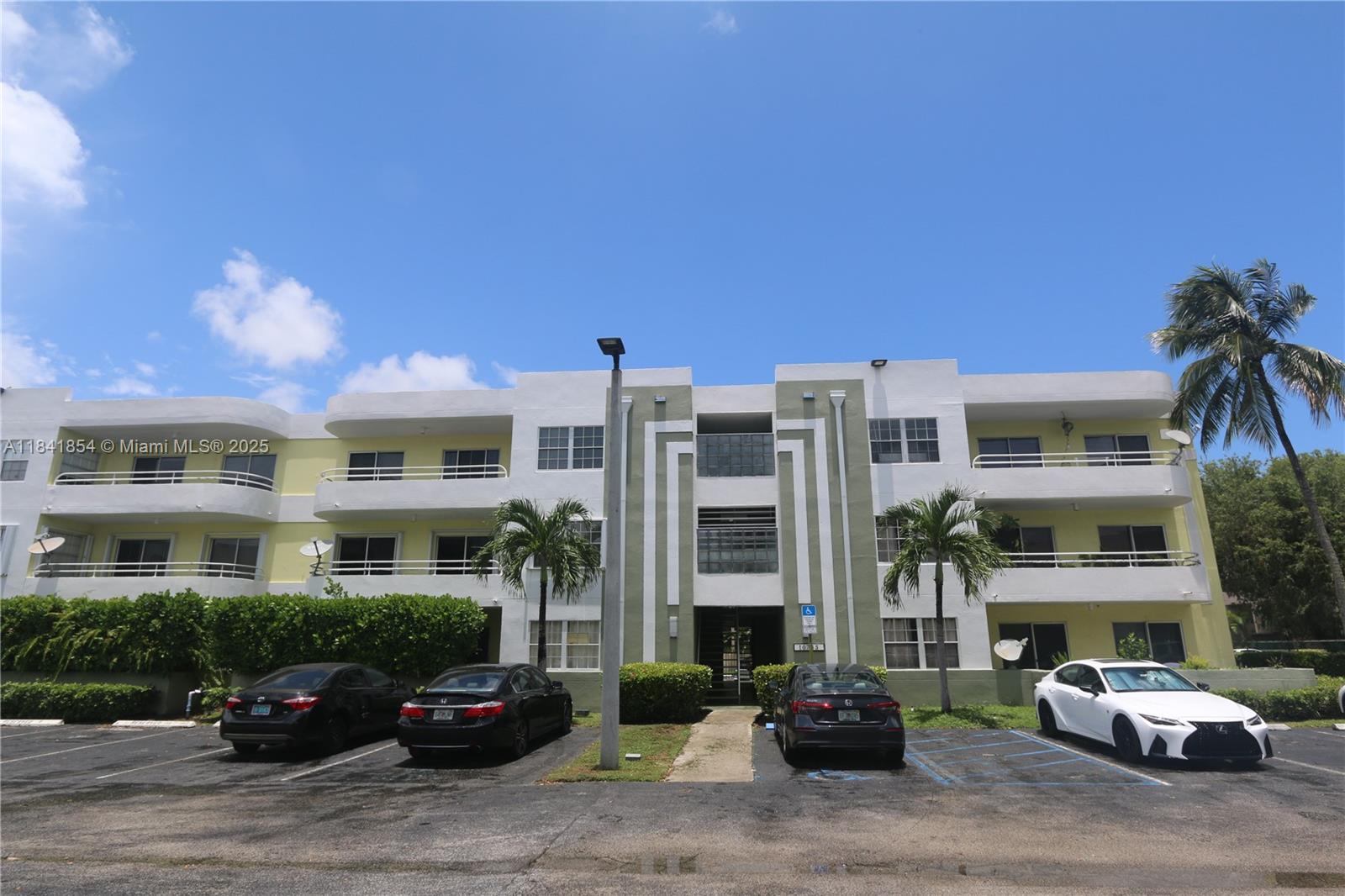 10755 SW 108th Ave #105