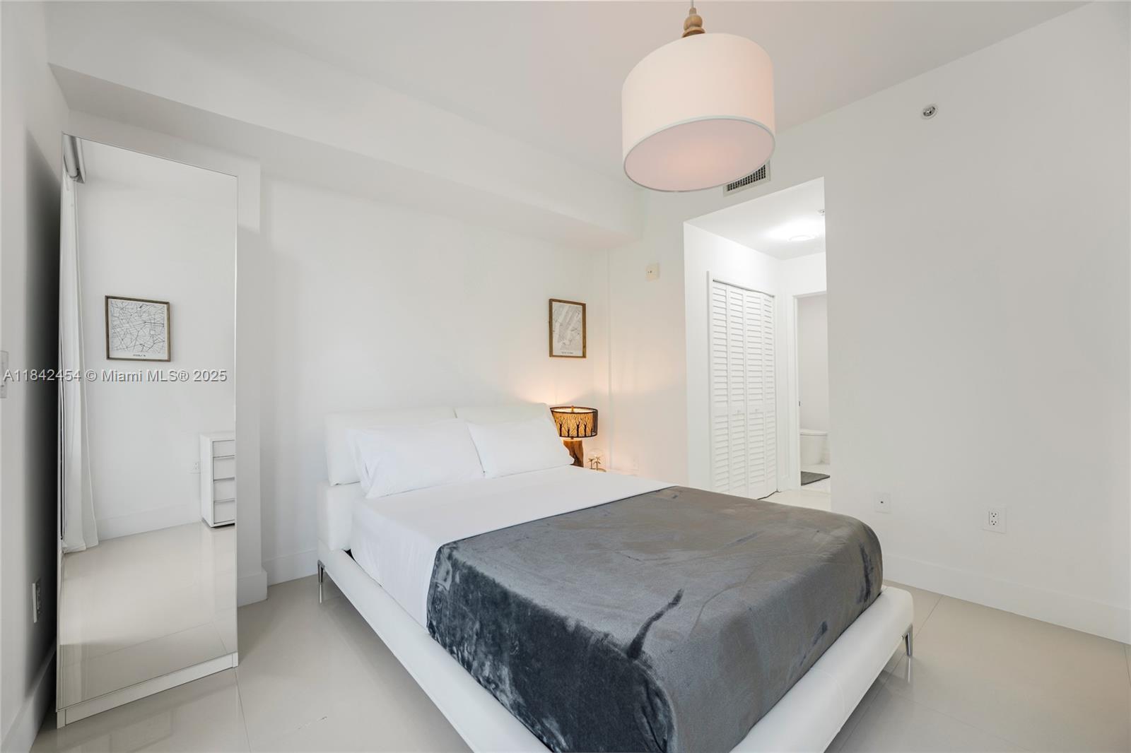 2020 Prairie Ave #205 Miami Beach, FL 33139