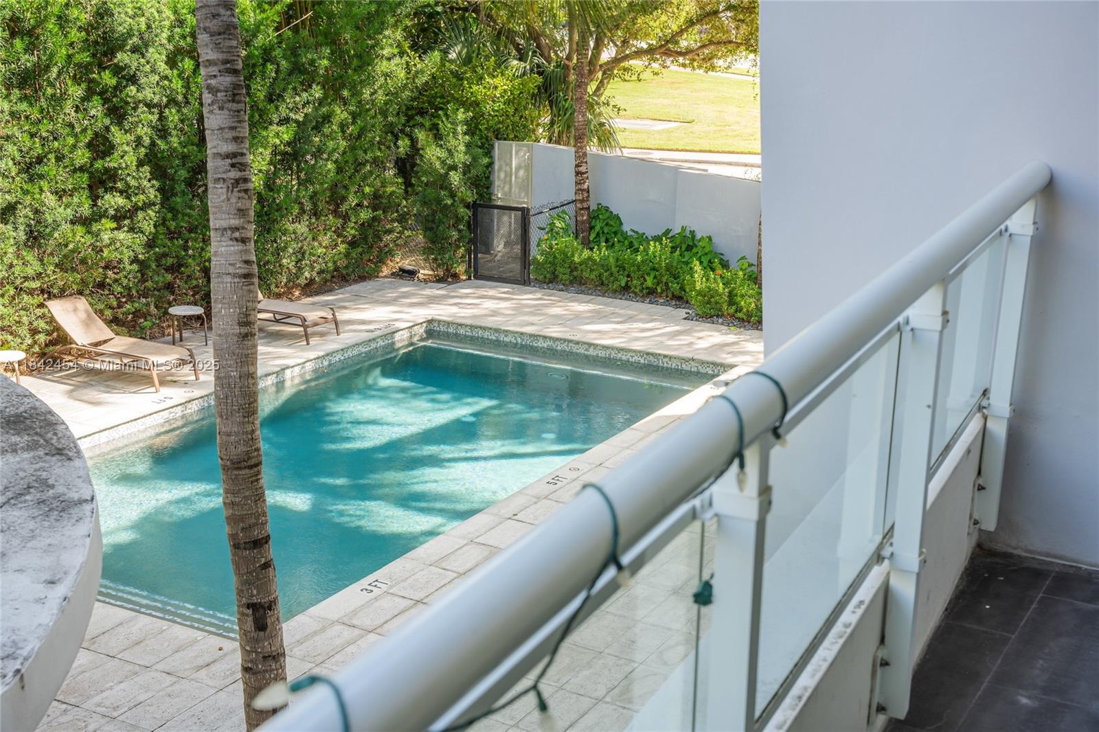 2020 Prairie Ave #205 Miami Beach, FL 33139