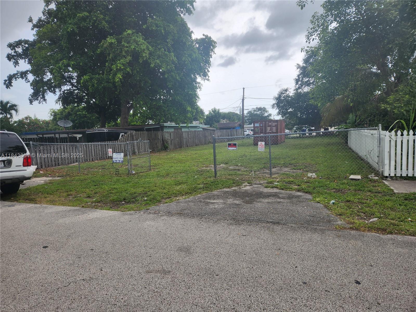 315 N 61st Ave