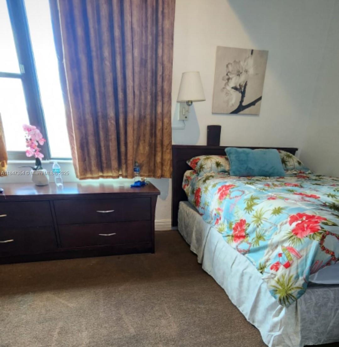 6345 Collins Ave #PH-21 Miami Beach, FL 33141