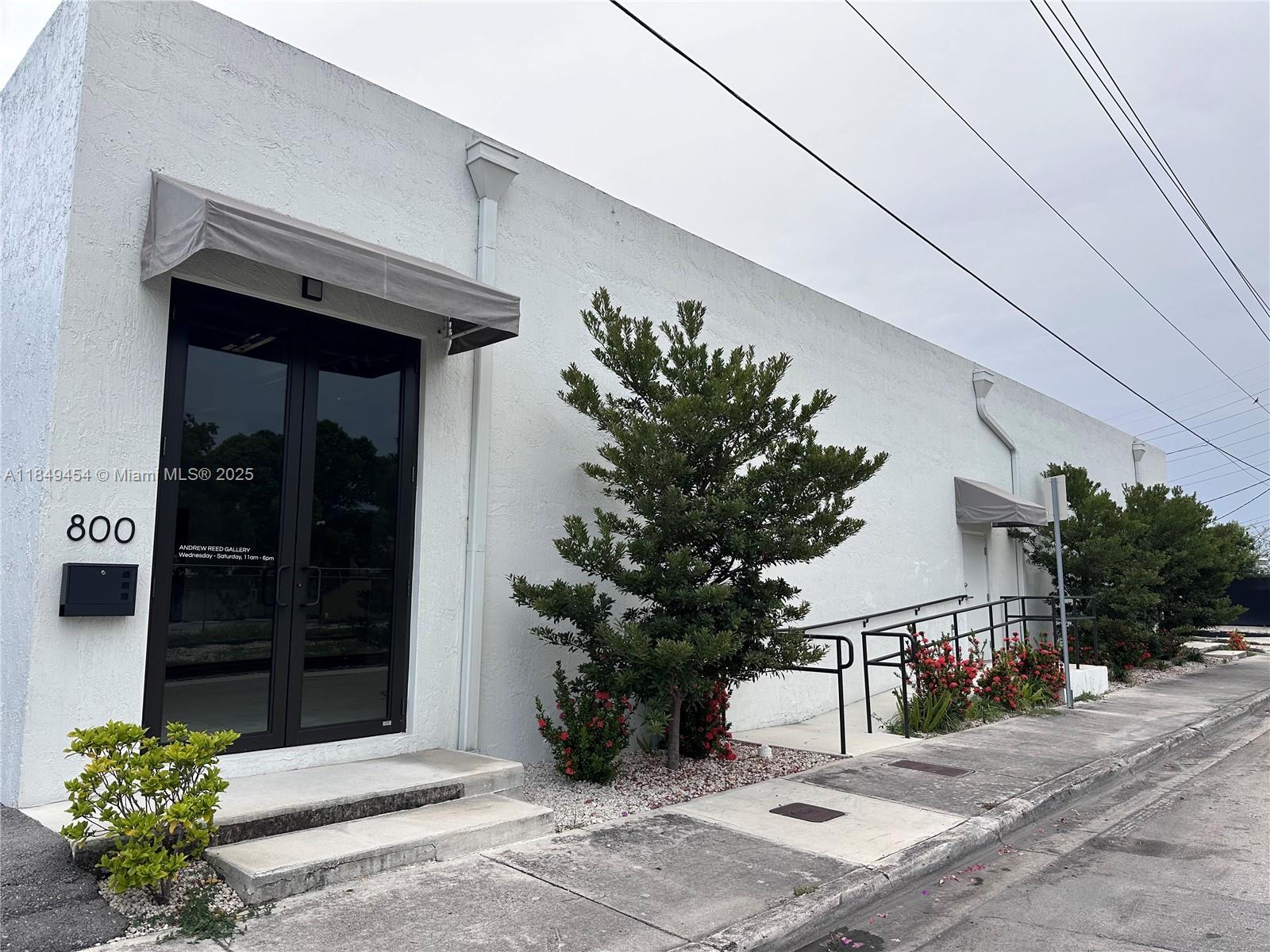 800 NW 22nd St