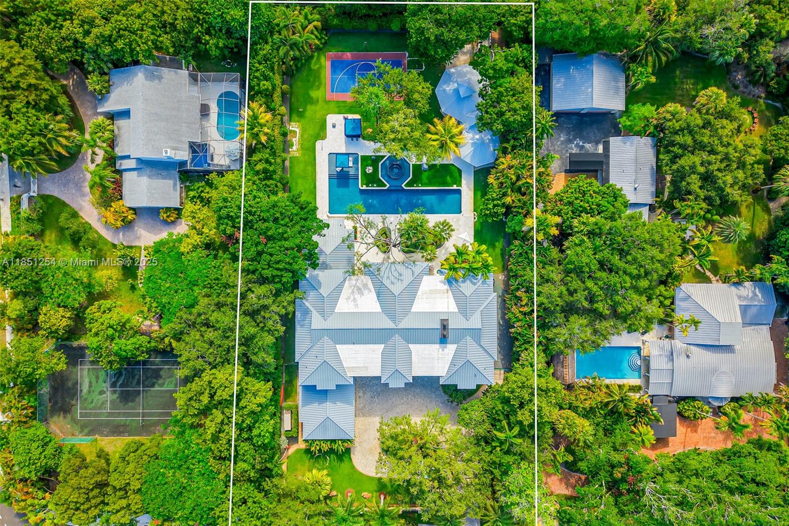 13580 SW 67th Ave Pinecrest, FL 33156 13580 SW 67th Ave Pinecrest, FL 33156