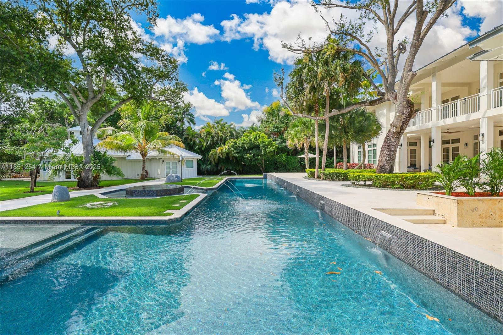 13580 SW 67th Ave Pinecrest, FL 33156 13580 SW 67th Ave Pinecrest, FL 33156