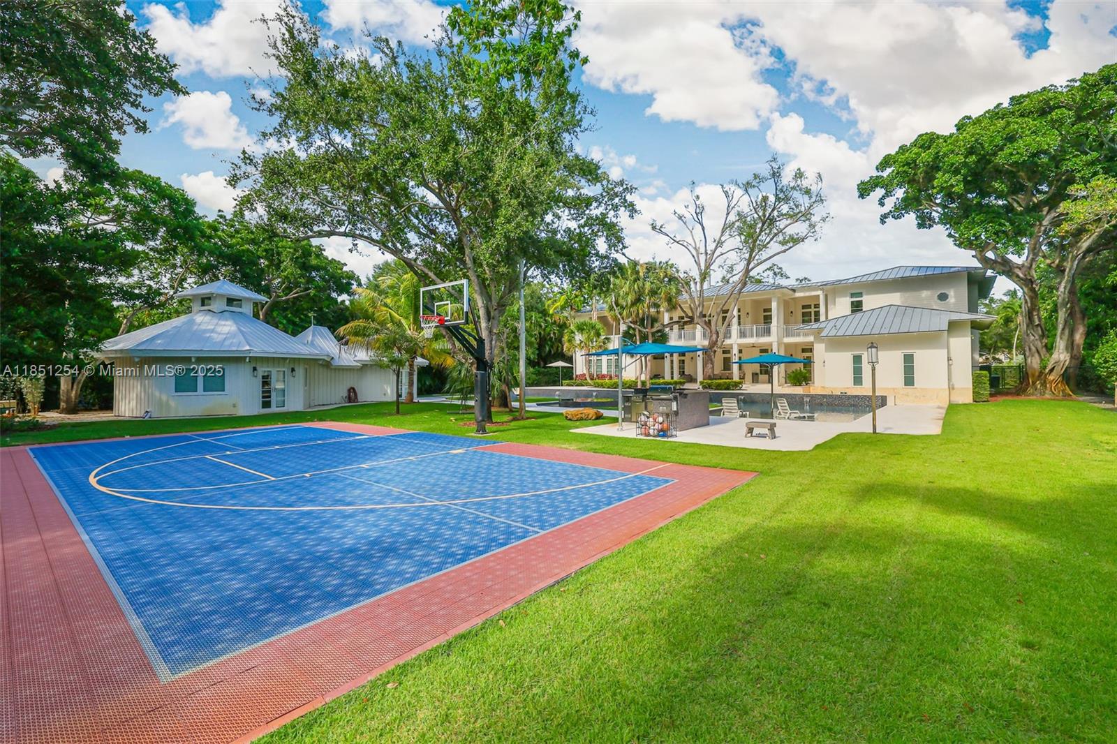13580 SW 67th Ave Pinecrest, FL 33156 13580 SW 67th Ave Pinecrest, FL 33156
