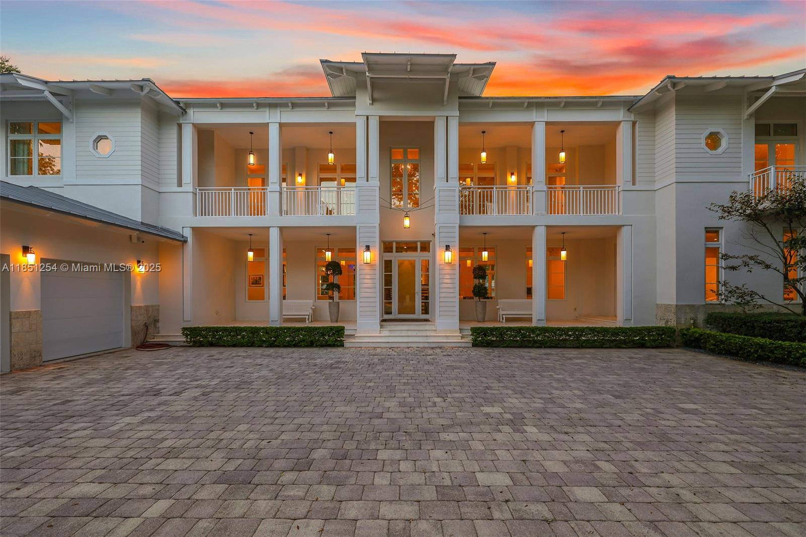 13580 SW 67th Ave Pinecrest, FL 33156 13580 SW 67th Ave Pinecrest, FL 33156