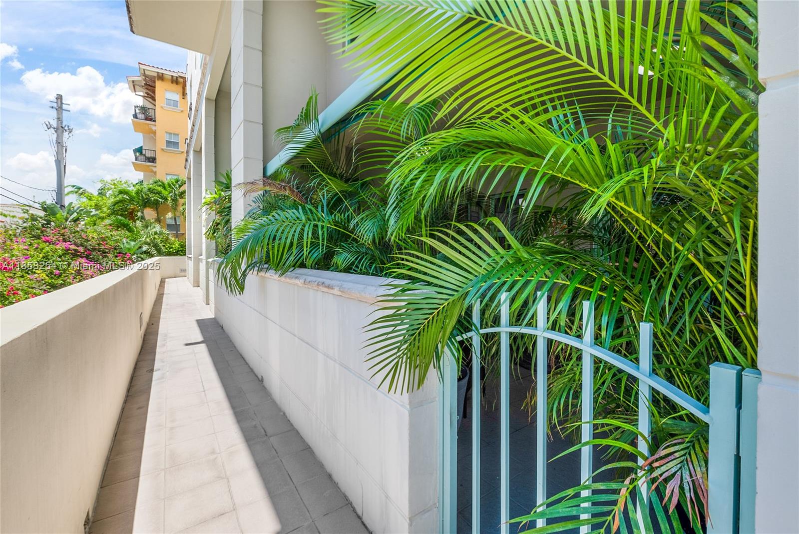 612 Valencia Ave #104 Coral Gables, FL 33134