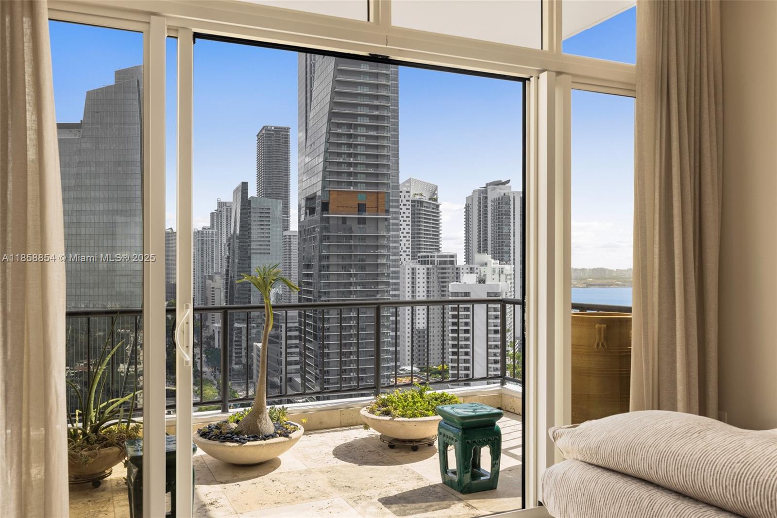 image Villa Regina Condo17