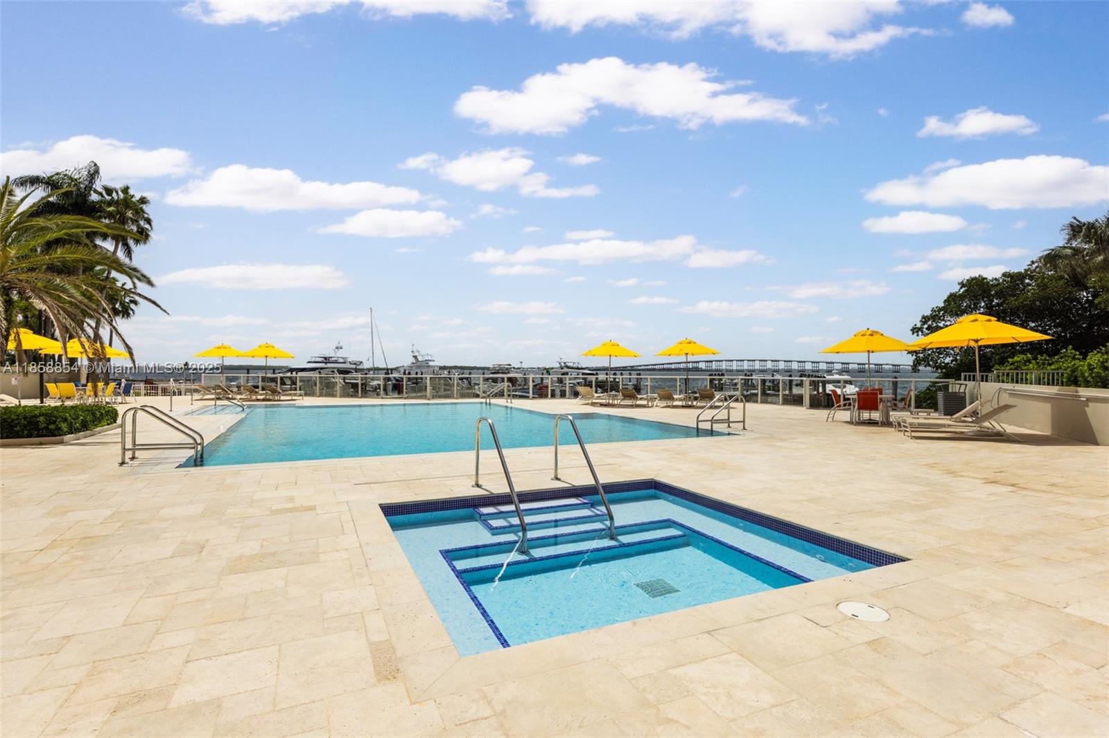 image Villa Regina Condo32
