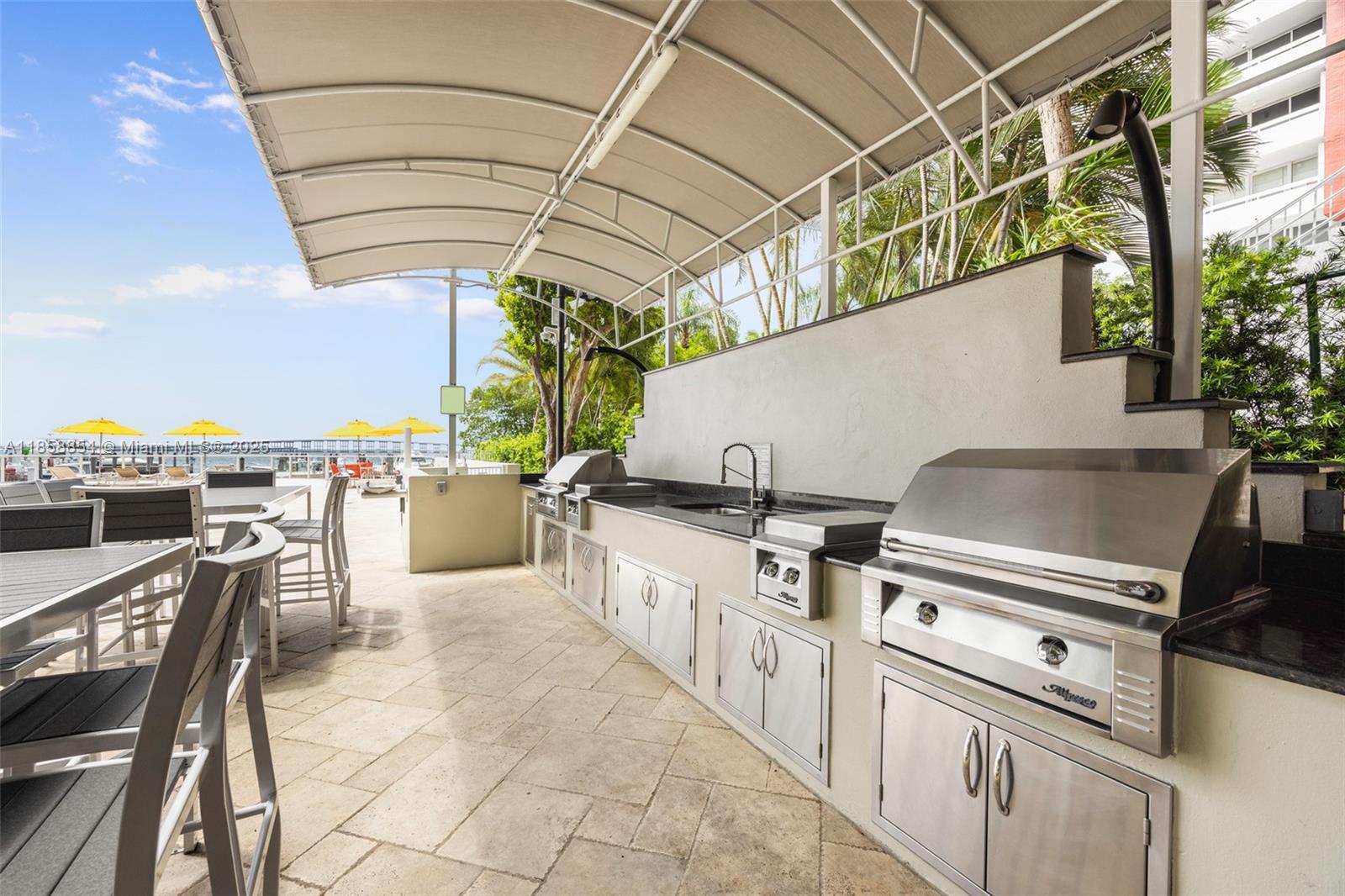 image Villa Regina Condo34
