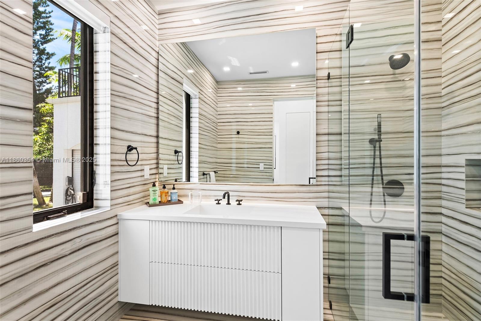 70 Camden Dr Bal Harbour, FL 33154 70 Camden Dr Bal Harbour, FL 33154