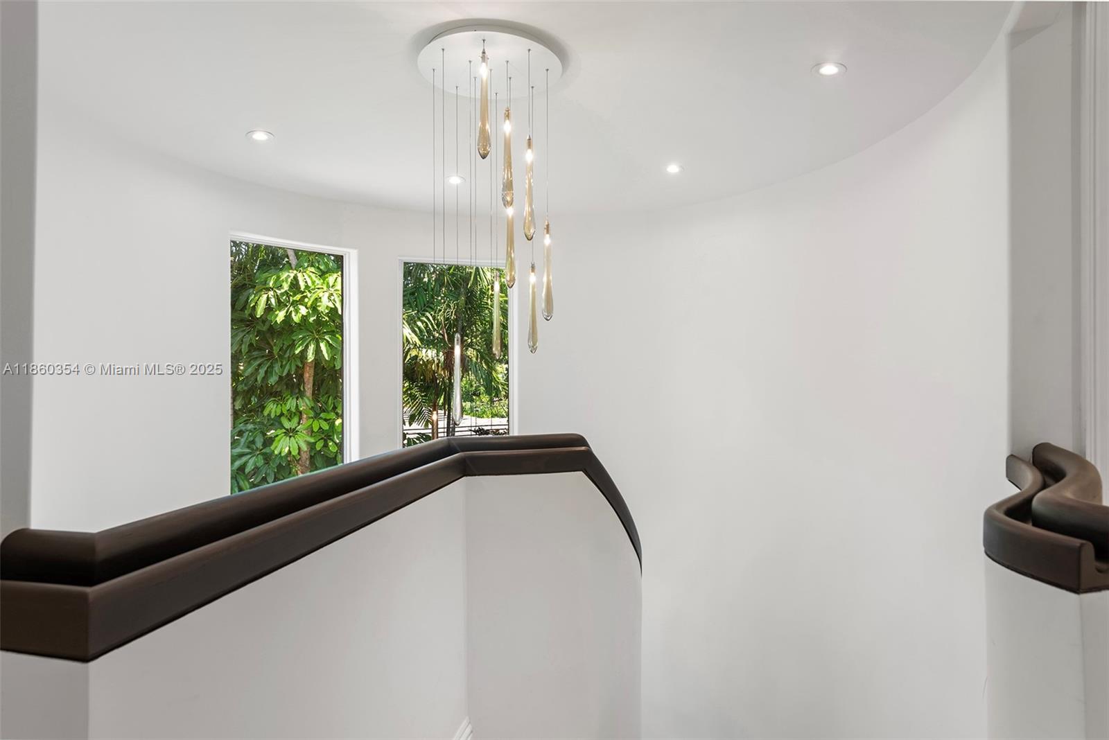 70 Camden Dr Bal Harbour, FL 33154 70 Camden Dr Bal Harbour, FL 33154