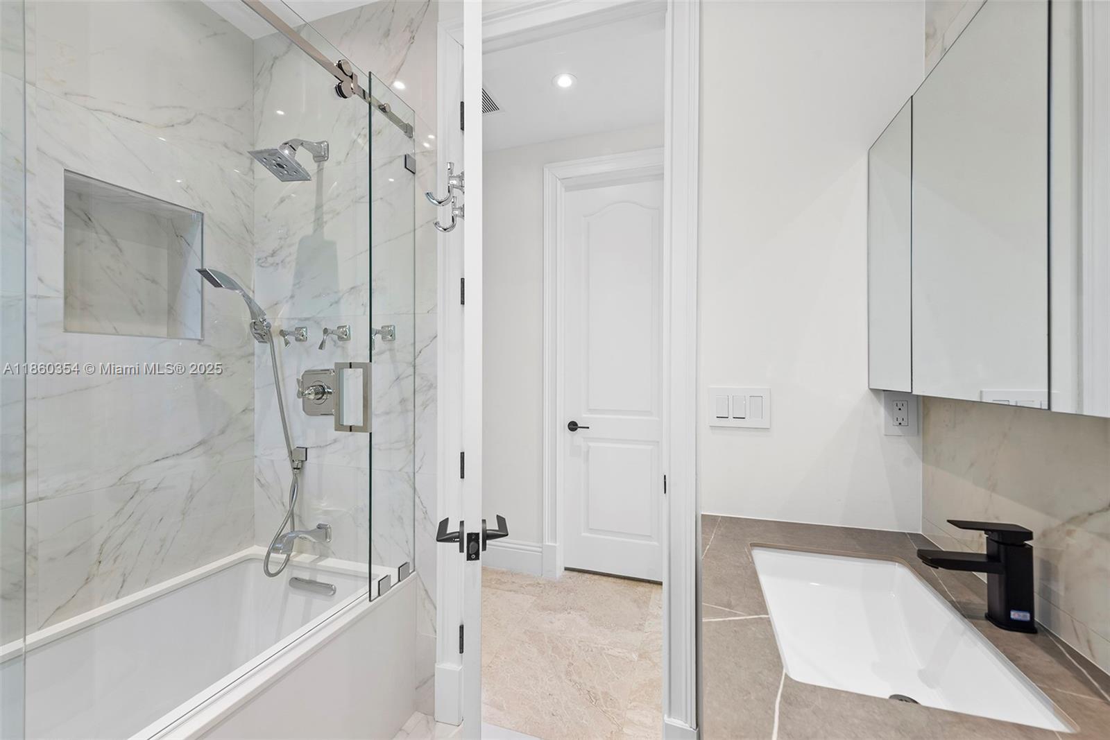 70 Camden Dr Bal Harbour, FL 33154 70 Camden Dr Bal Harbour, FL 33154