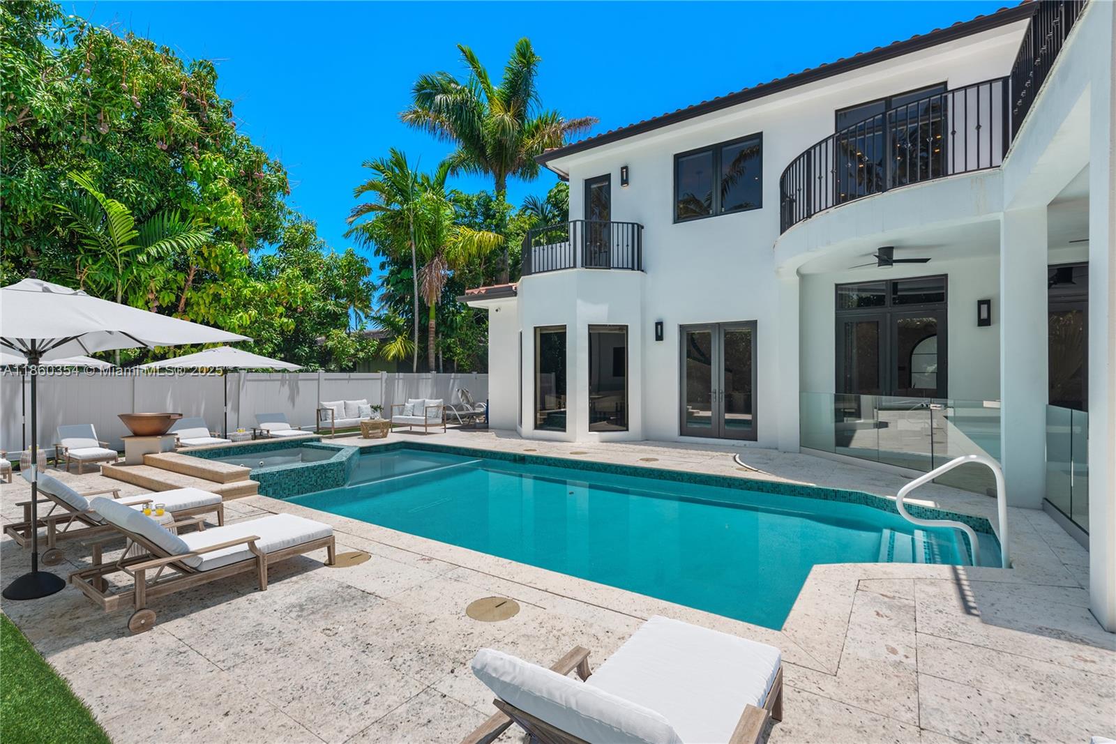 70 Camden Dr Bal Harbour, FL 33154 70 Camden Dr Bal Harbour, FL 33154