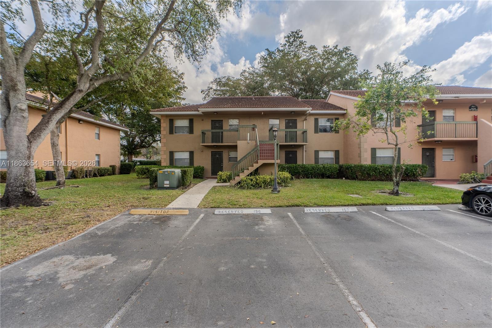 721 NW 103rd Ter #202 Pembroke Pines, FL 33026