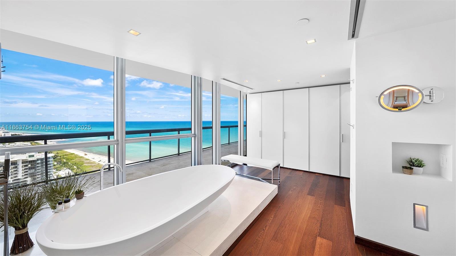 image The Setai30