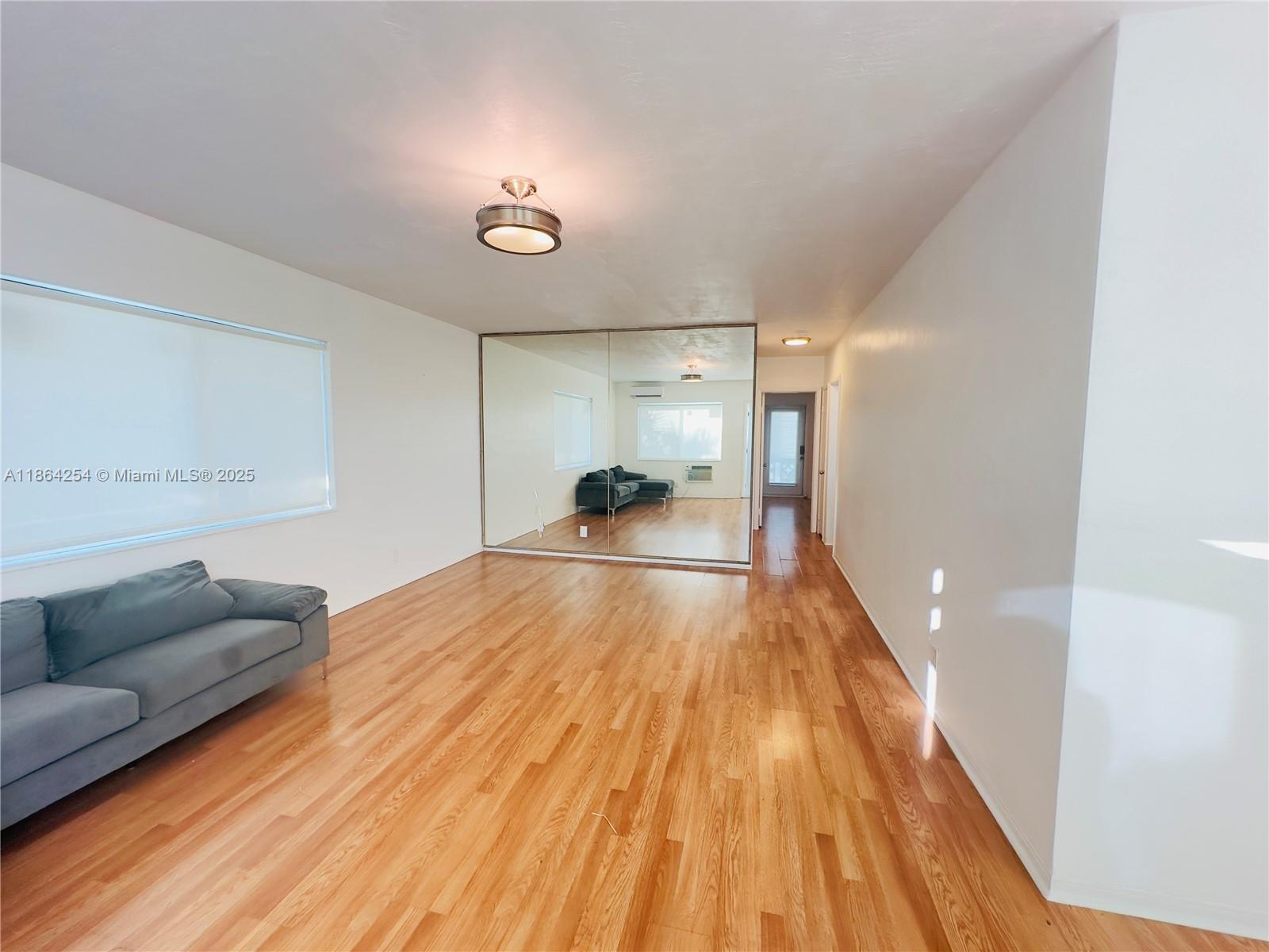 455 Golden Isles Dr #210