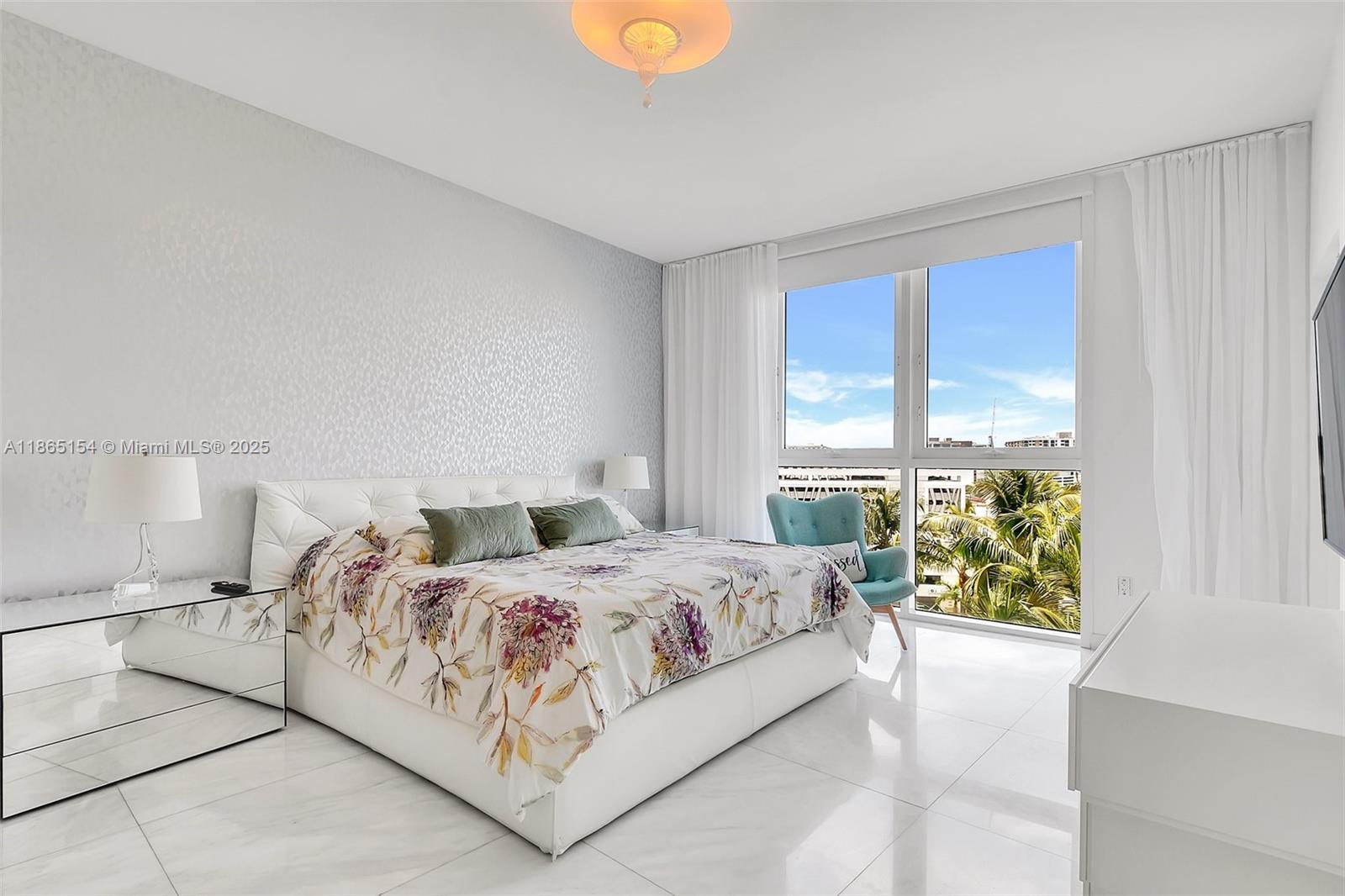 image Paramount Bay14