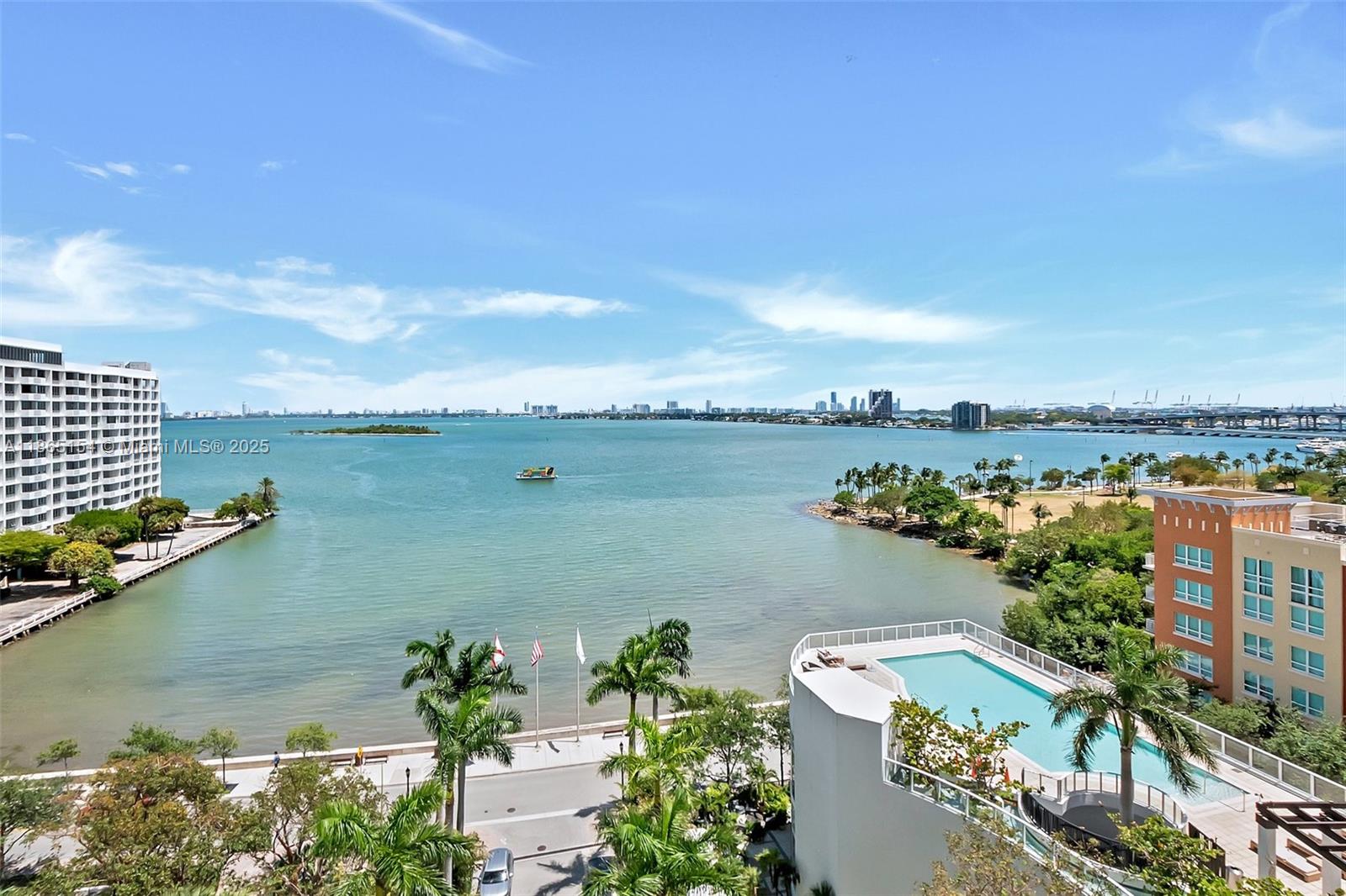 image Paramount Bay18