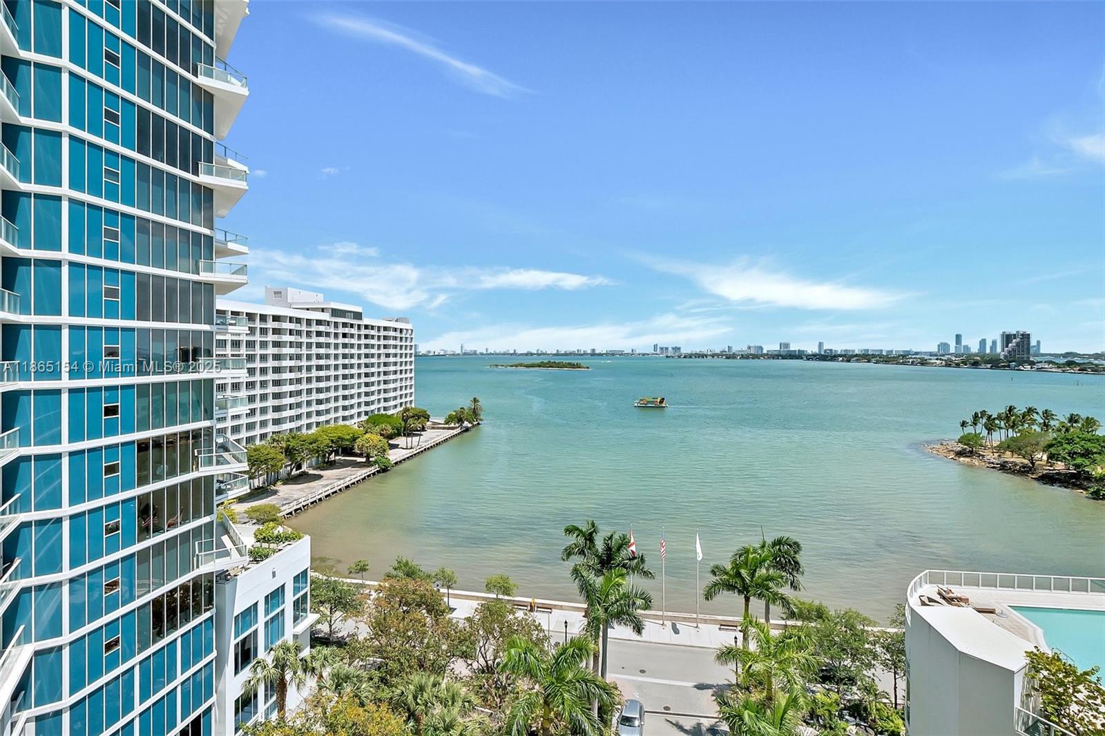 image Paramount Bay5