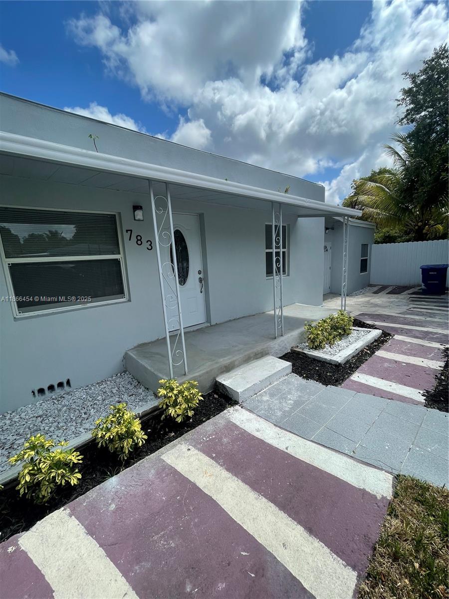 783 NW 98th St