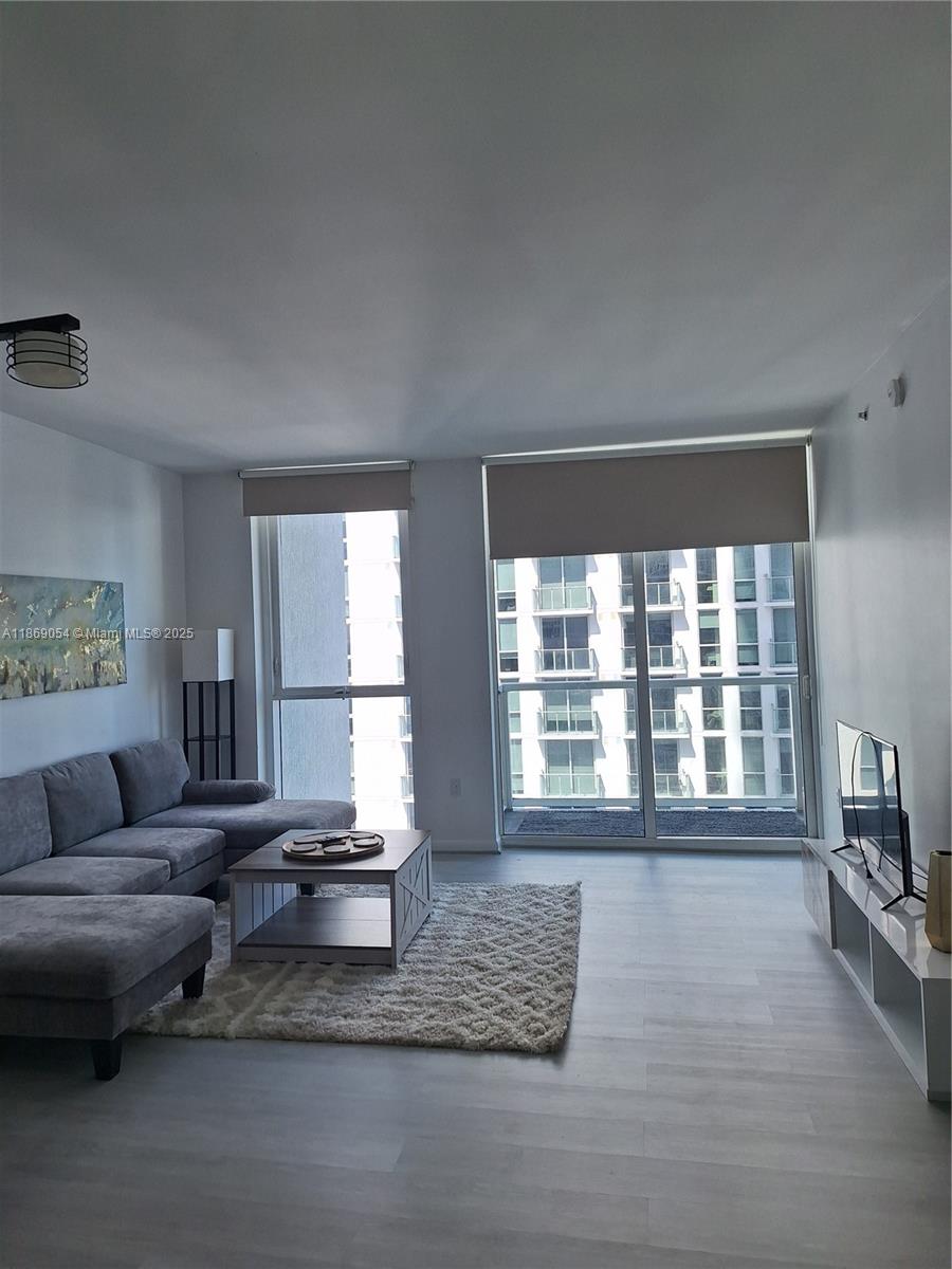 image Vizcayne South Condo31