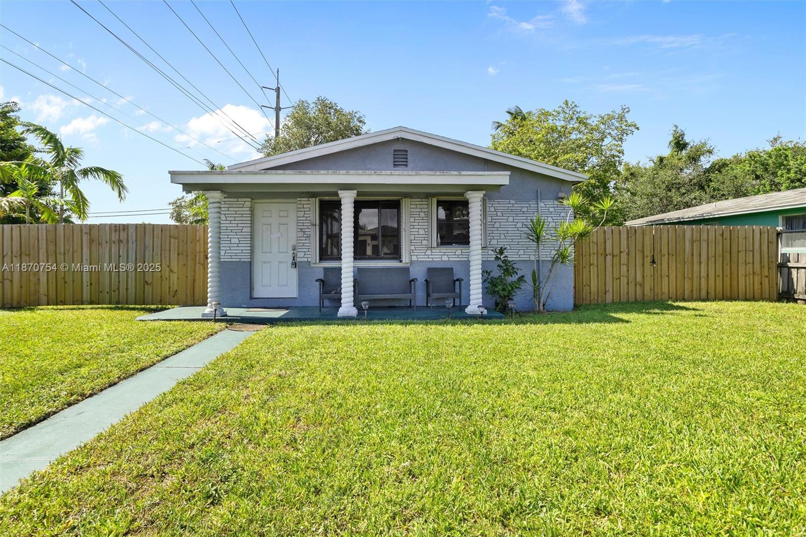 4000 SW 28th St