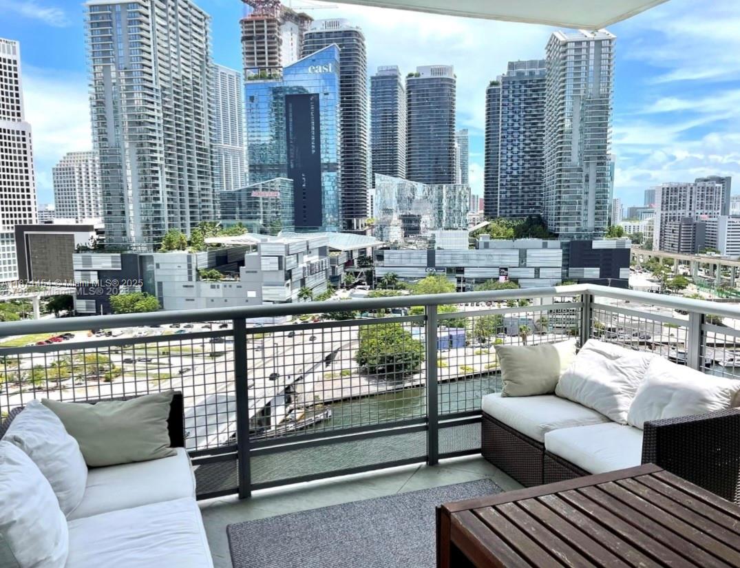 350 S Miami Ave #1808