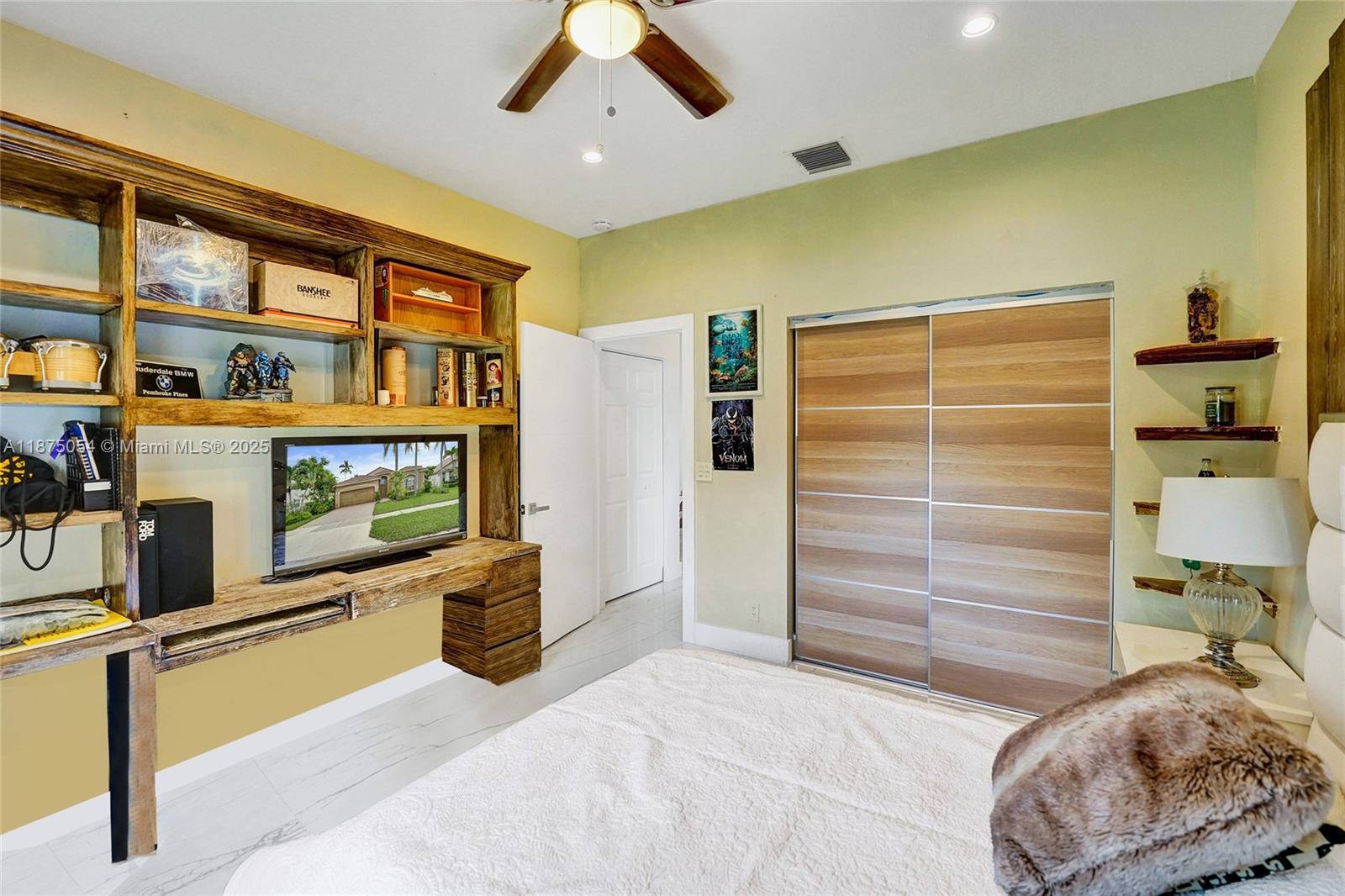 1947 NW 130th Ave Pembroke Pines, FL 33028