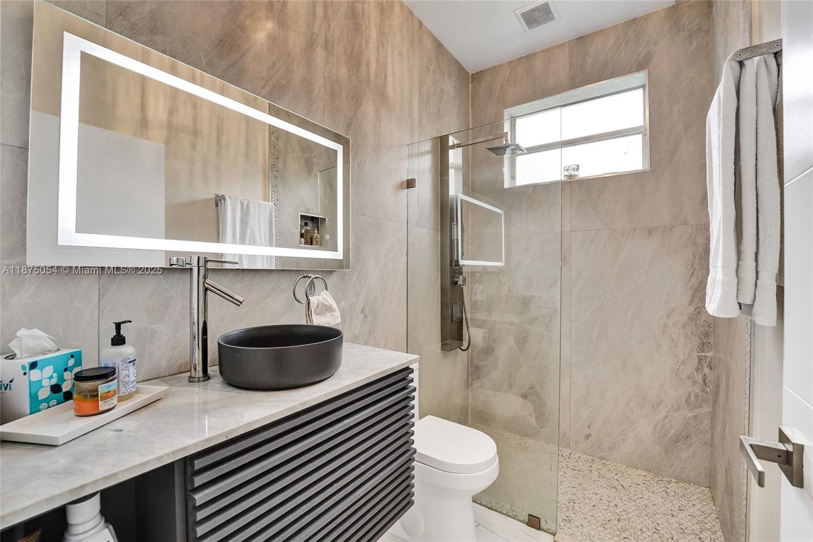 1947 NW 130th Ave Pembroke Pines, FL 33028