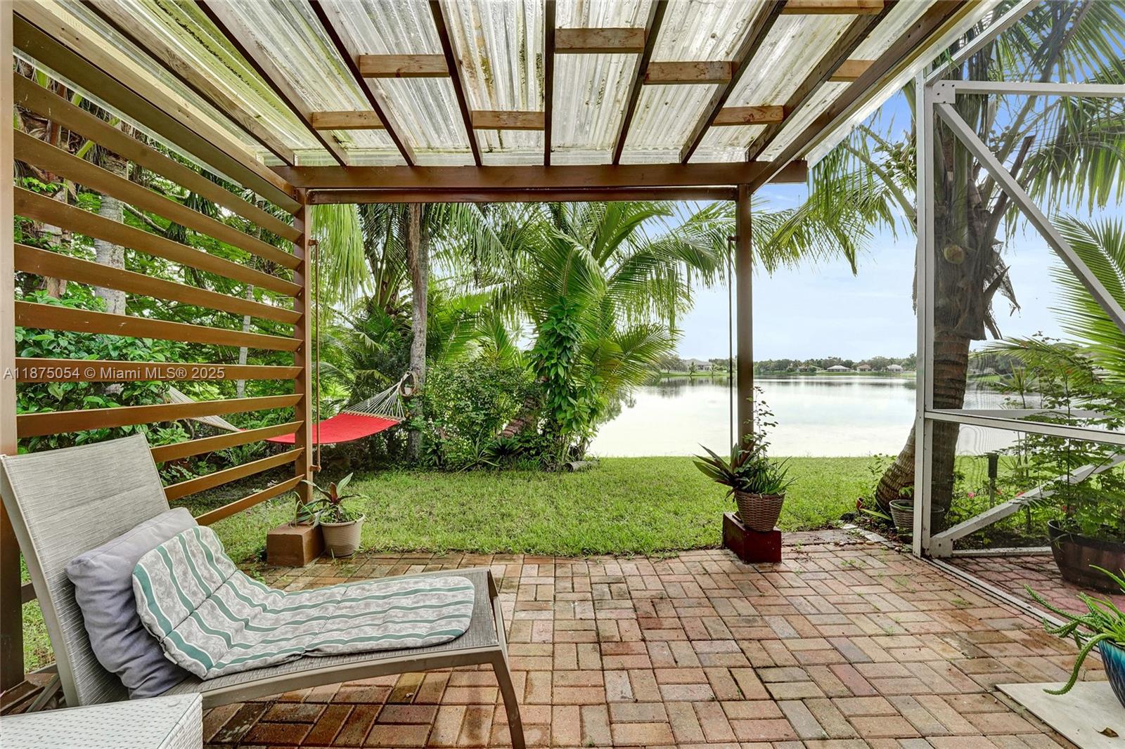 1947 NW 130th Ave Pembroke Pines, FL 33028