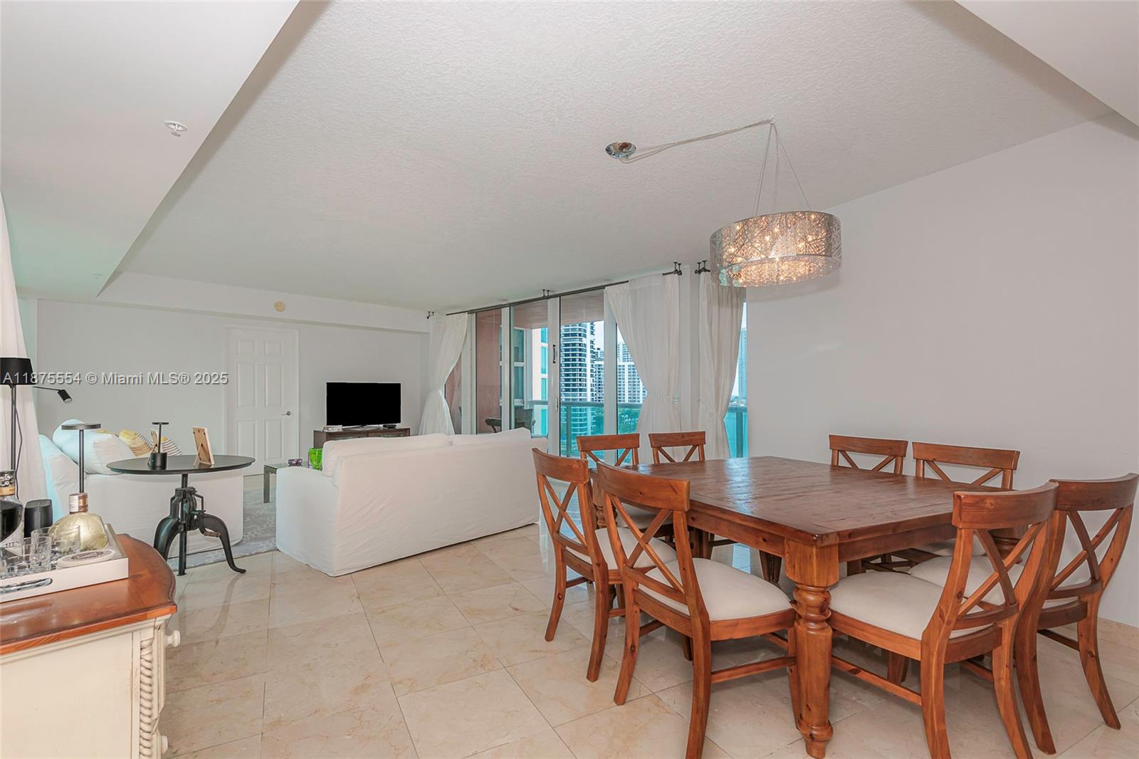 3370 Hidden Bay Dr #906