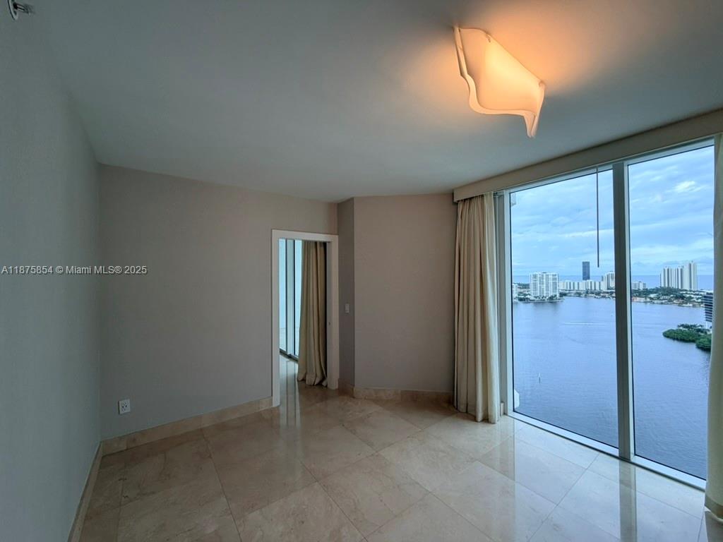 image The Peninsula Ii Condo39