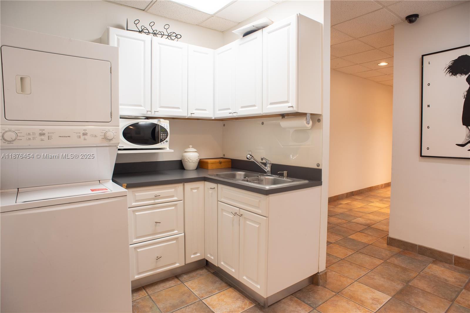 345 Miracle Mile Coral Gables, FL 33134