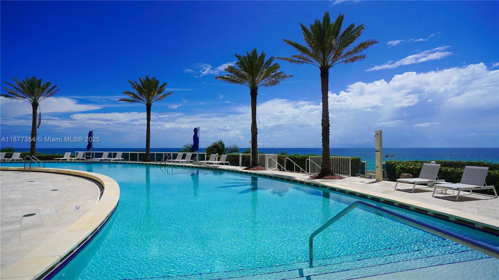 image Ocean Four Condo10