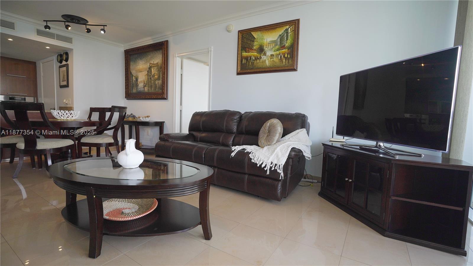 image Ocean Four Condo27