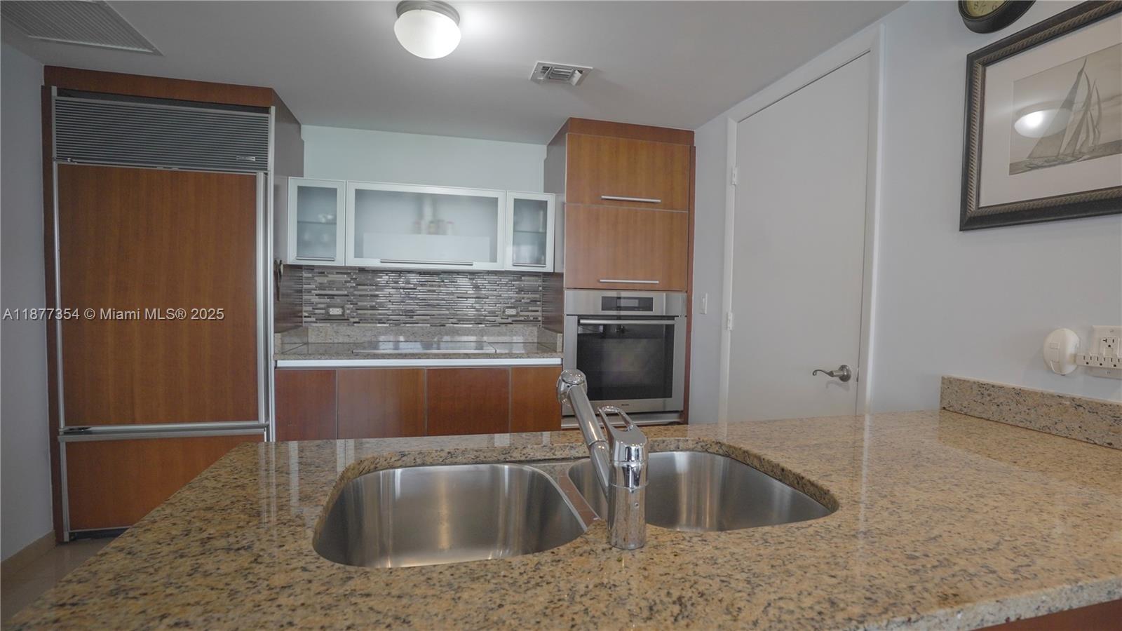 image Ocean Four Condo29