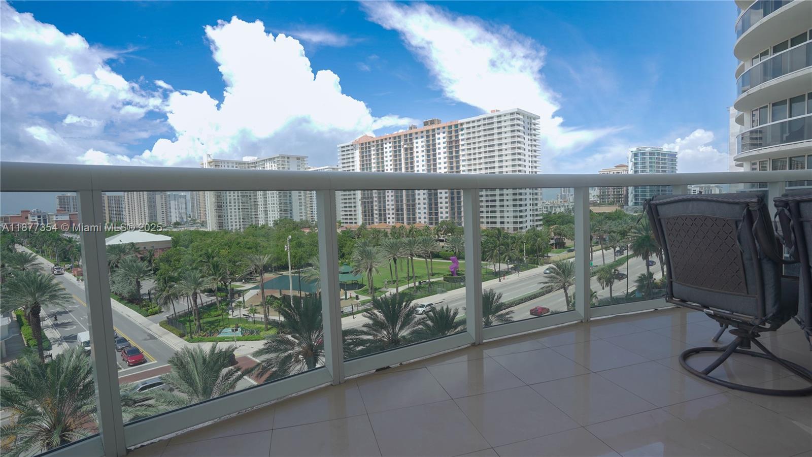 image Ocean Four Condo33