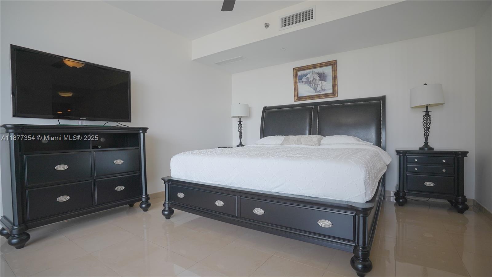 image Ocean Four Condo35