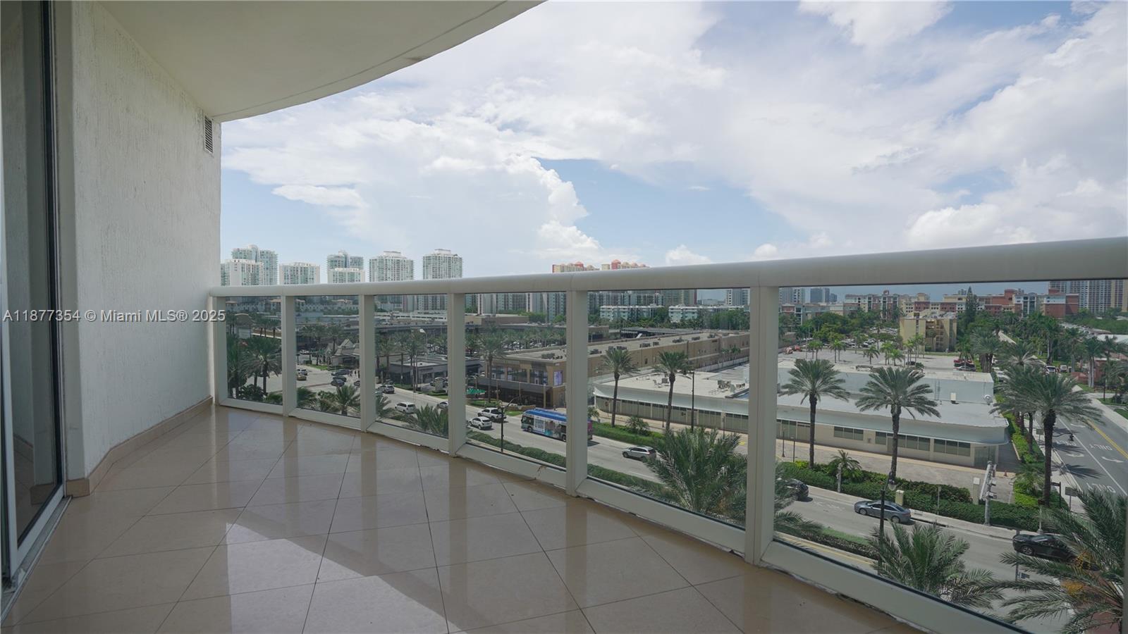 image Ocean Four Condo38
