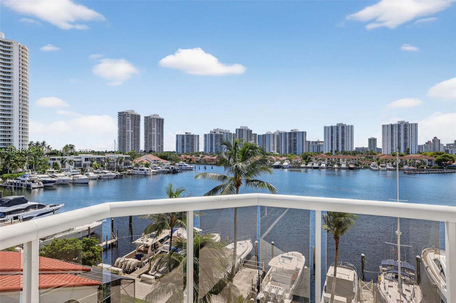 3610 Yacht Clb Dr #508