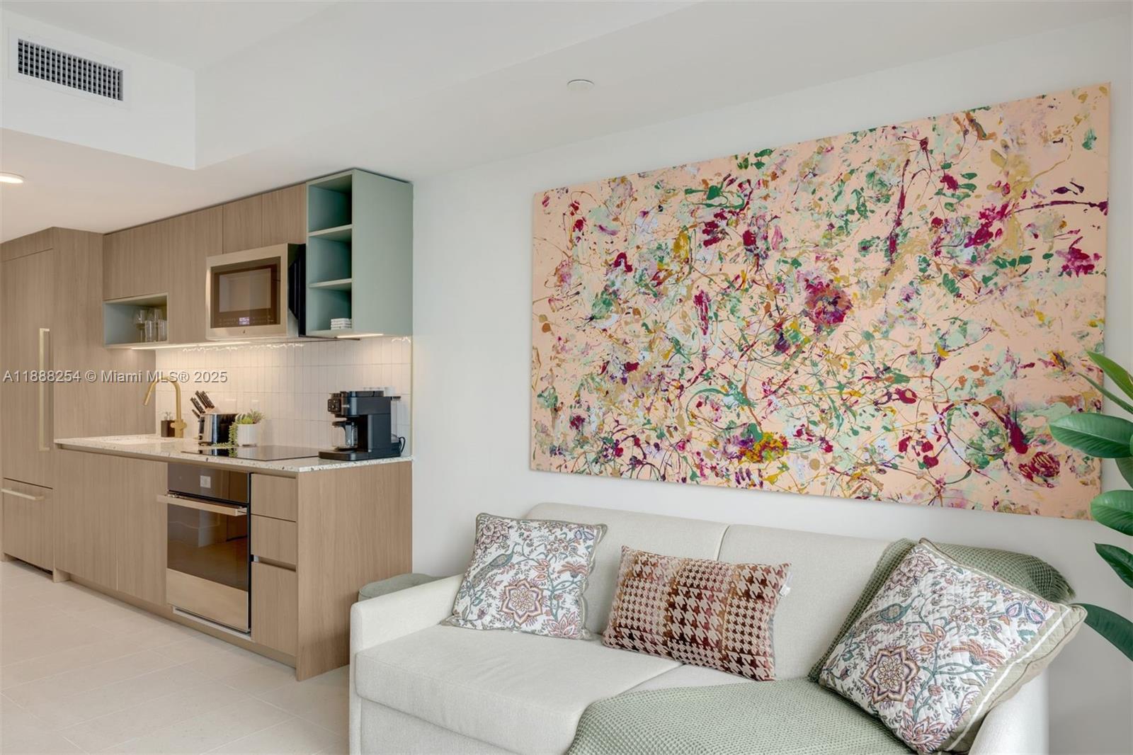 image Natiivo Miami Condo1