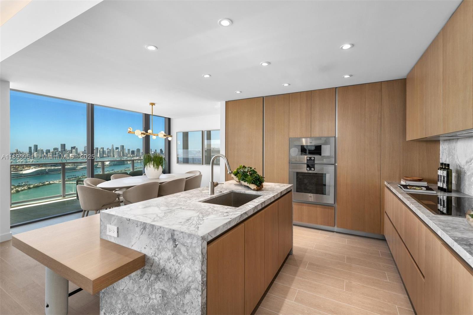 500 Alton Rd #4202 Miami Beach, FL 33139