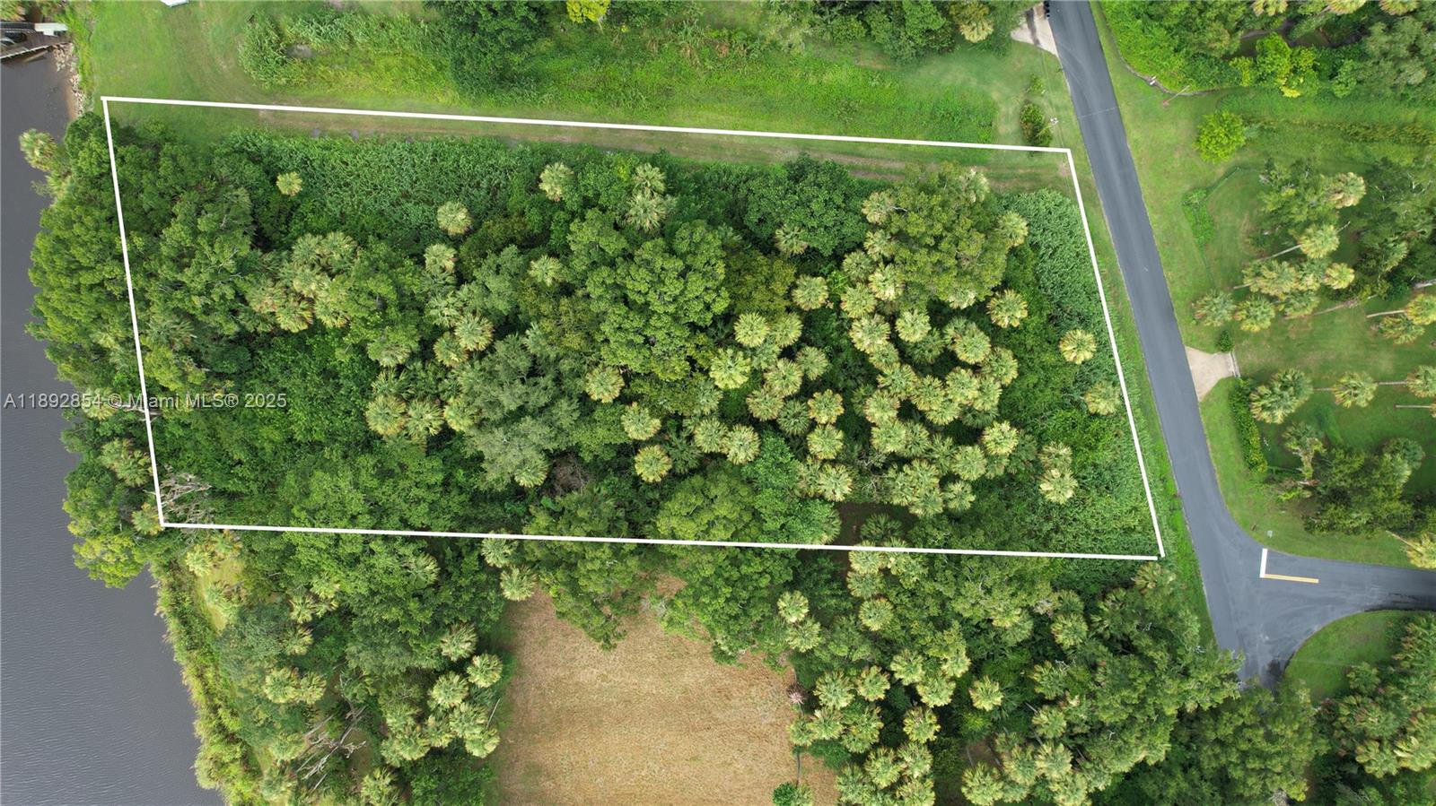 15306 SW Palm Oak Ave Indian Town, FL 34956