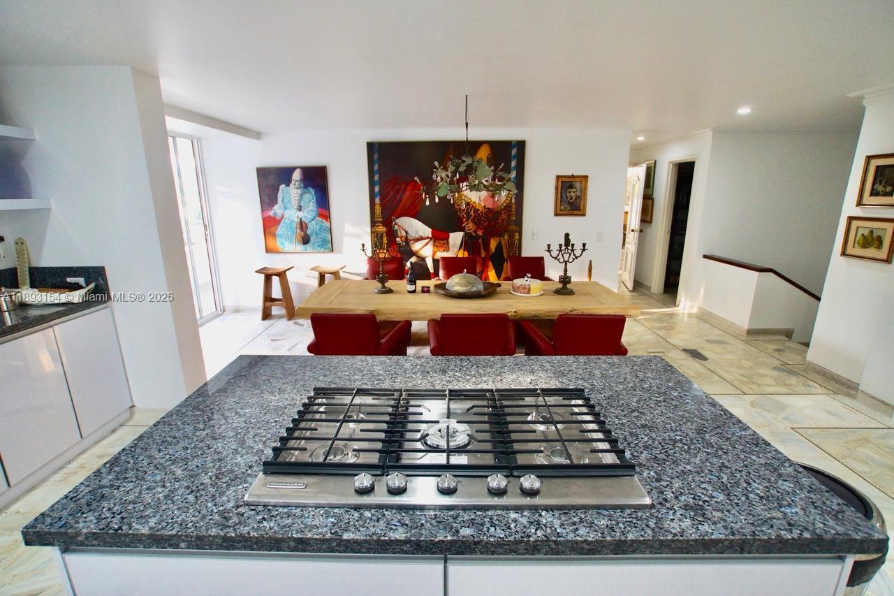 Cra 107 # 15-20 - Esquina Ciudad Jardin, Cali Colombia Cali, CO, 0