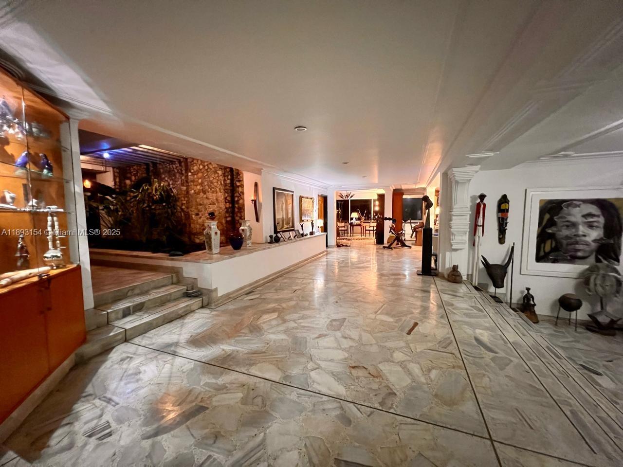 Cra 107 # 15-20 - Esquina Ciudad Jardin, Cali Colombia Cali, CO, 0