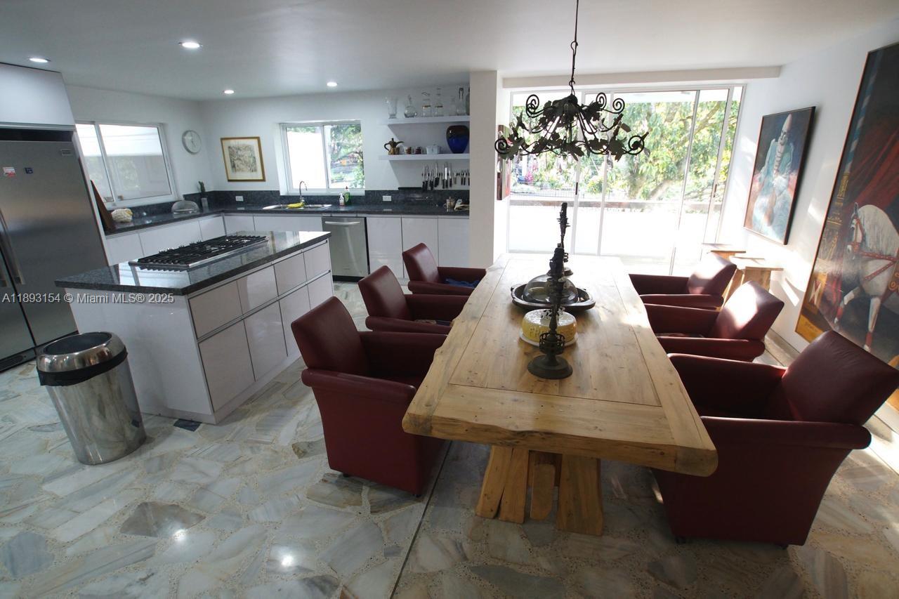 Cra 107 # 15-20 - Esquina Ciudad Jardin, Cali Colombia Cali, CO, 0