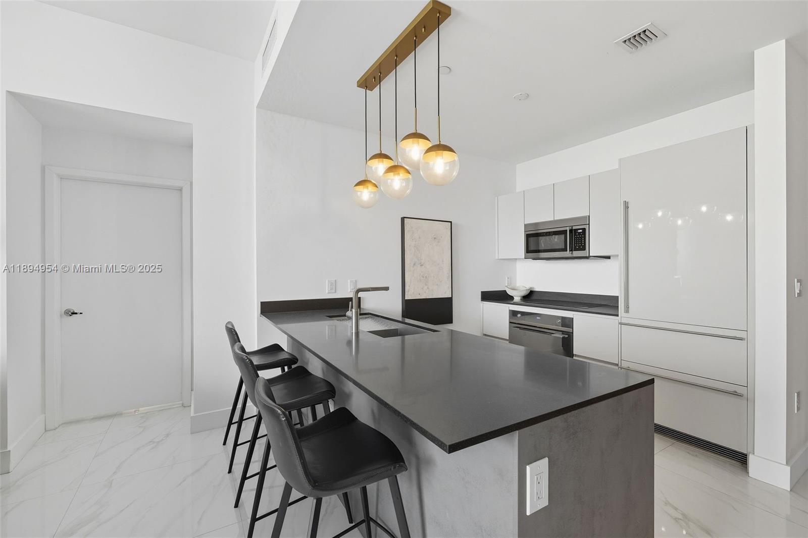 image 1010 Brickell9