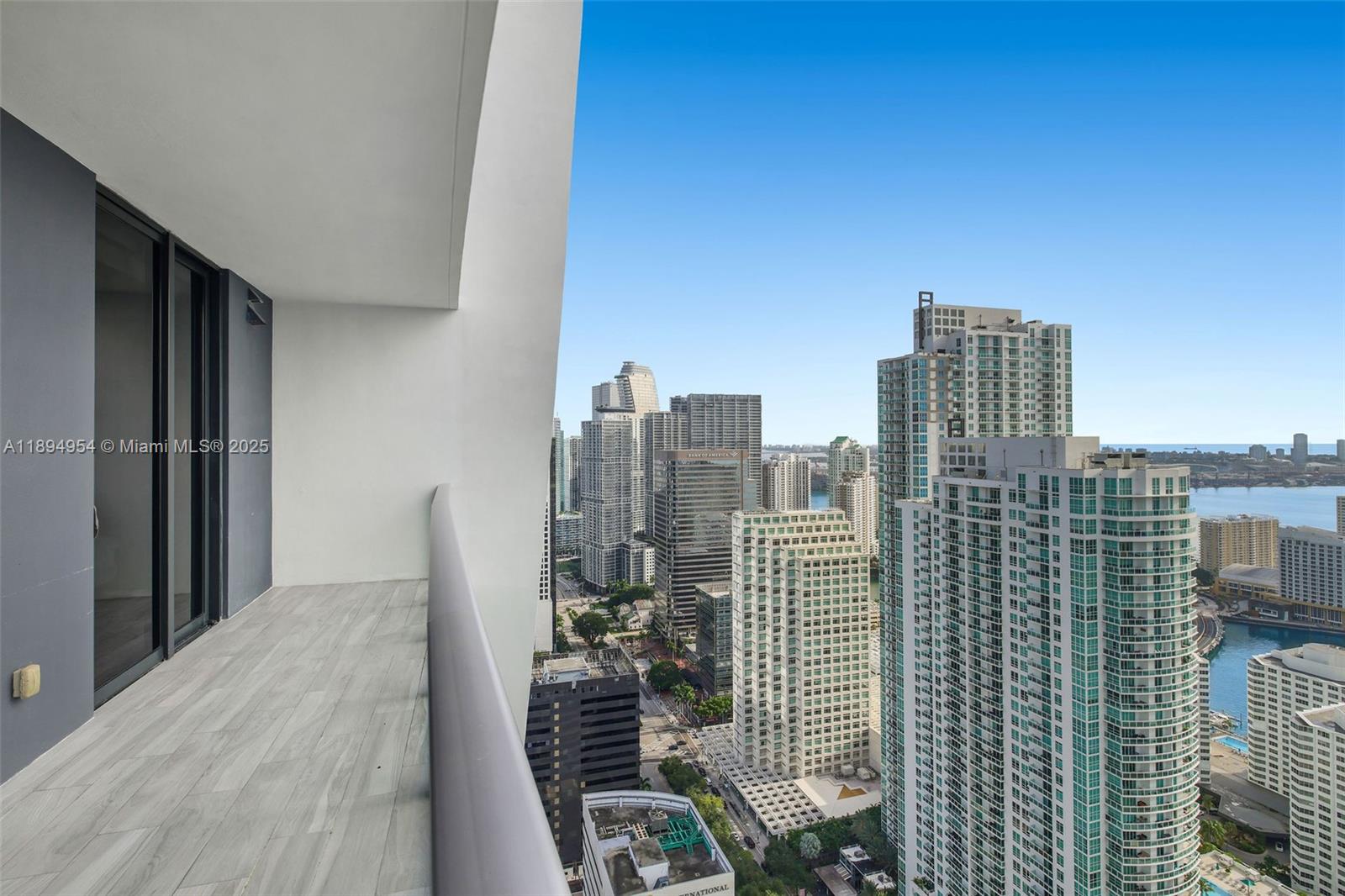 image 1010 Brickell18