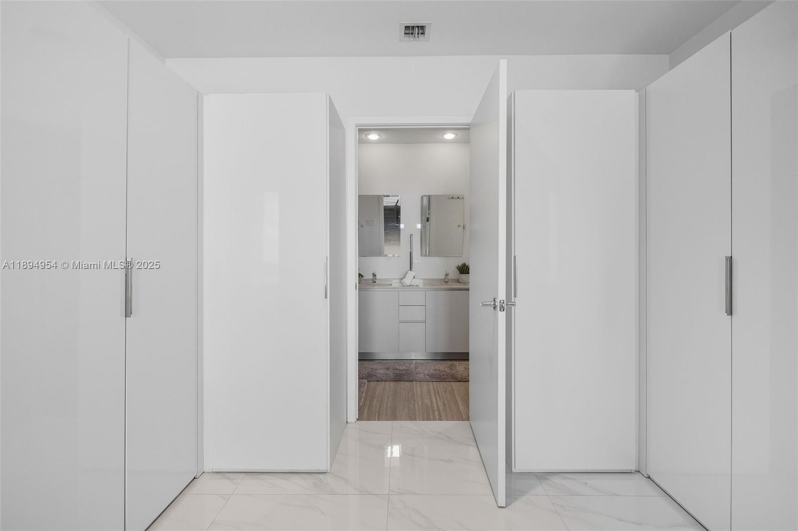 image 1010 Brickell29